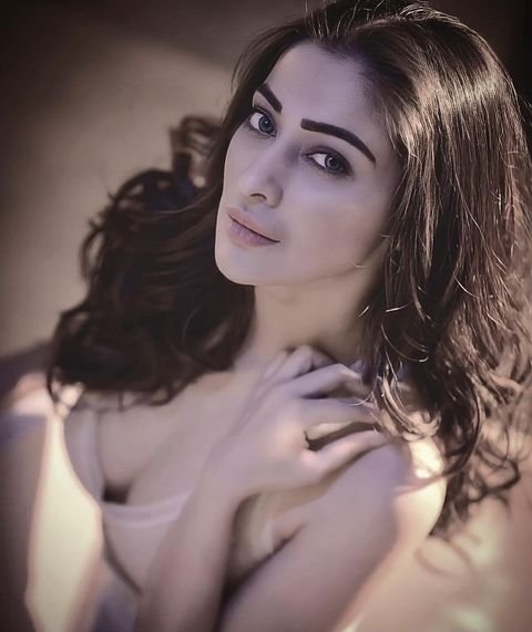 Raai Laxmi Latest Hot Photos Collection