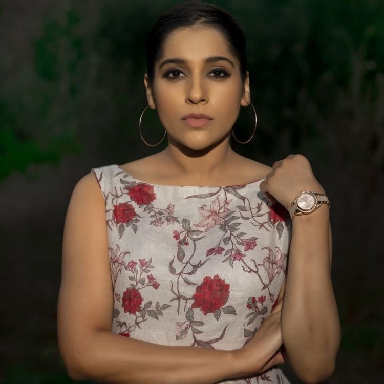 Rashmi Gautam Stunning Images