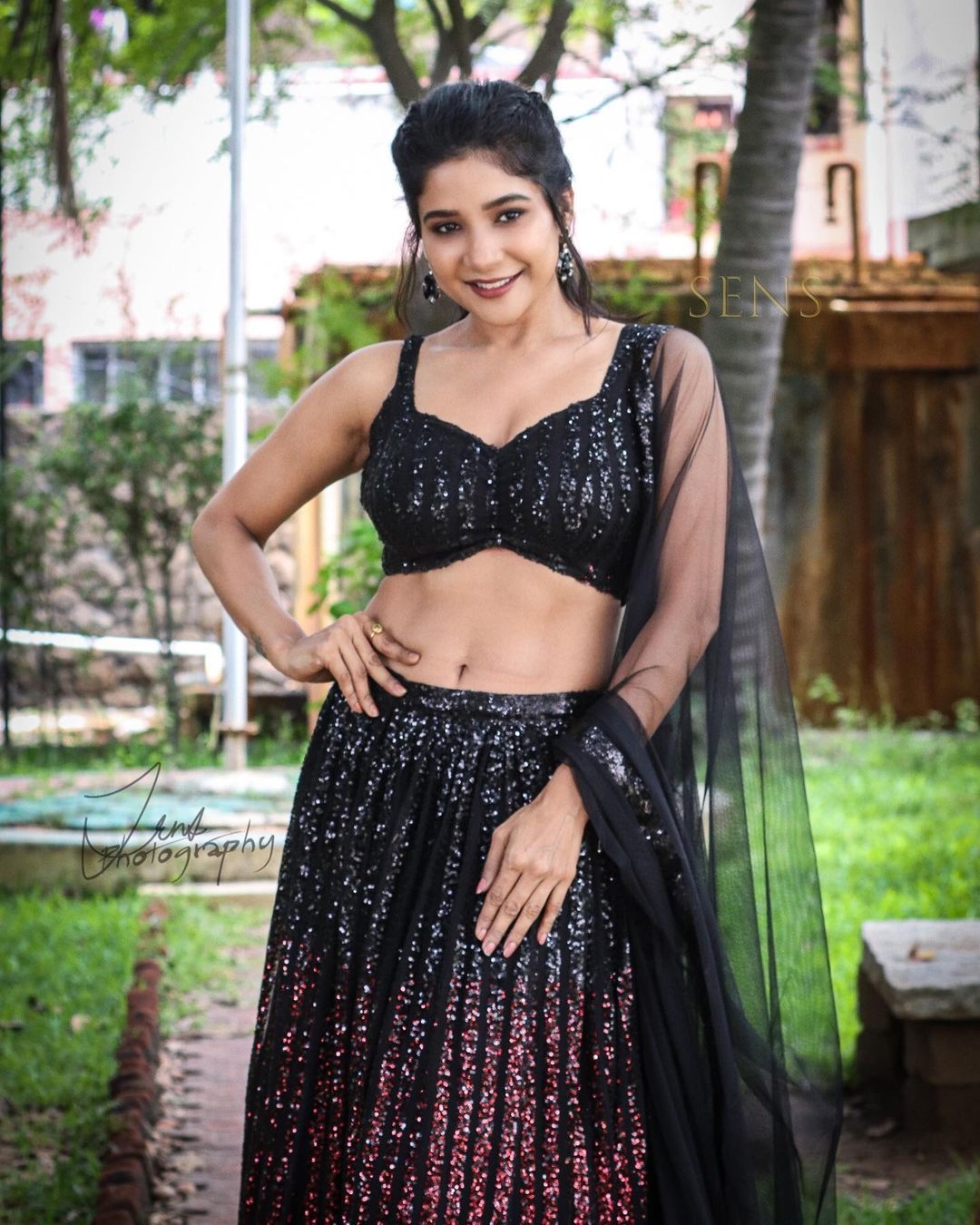 Sakshi Agarwal Hot Photos In Black Dress