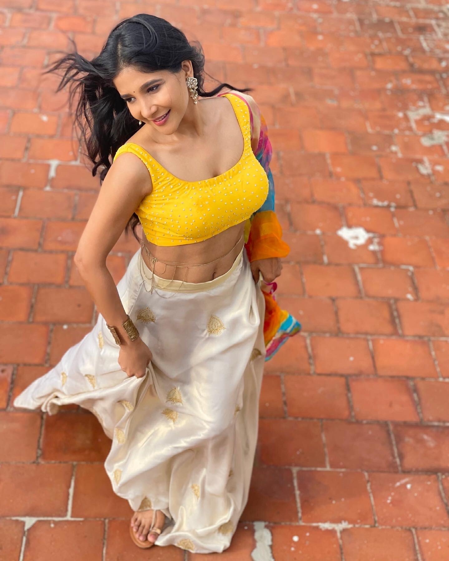 Sakshi Agarwal Latest Super C00l Photos