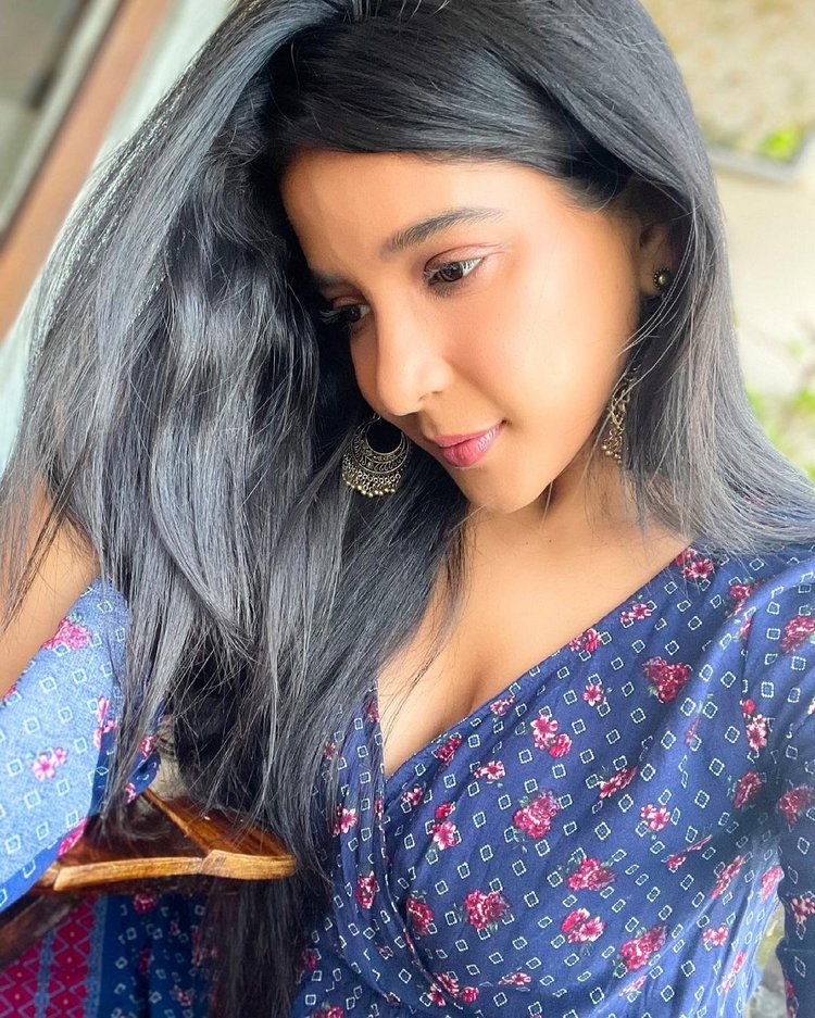 Sakshi agarwal latest Photos