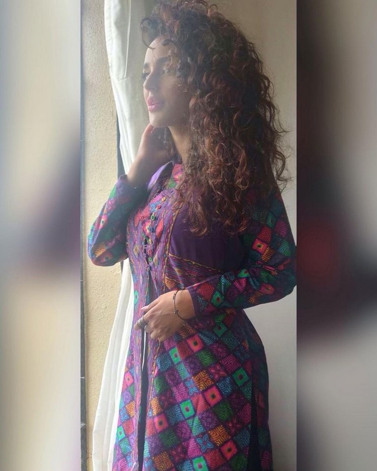 Seerat Kapoor Amazing Photos