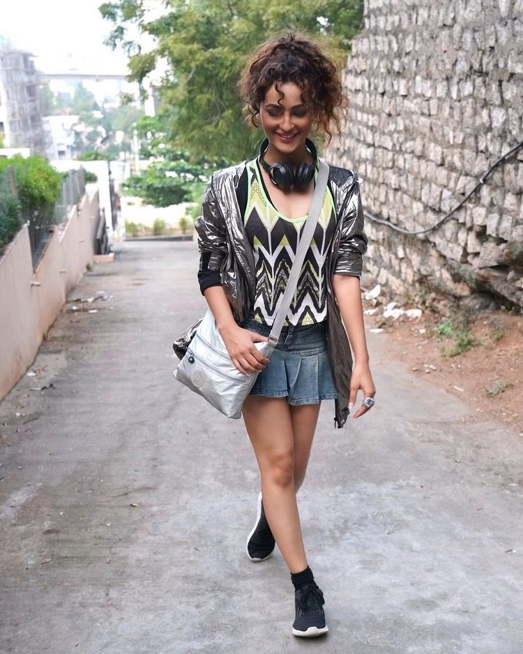 Seerat Kapoor Amazing Photos