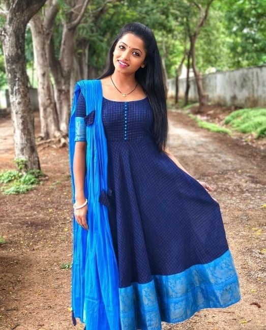 Serial Actress Navya Swamy Images