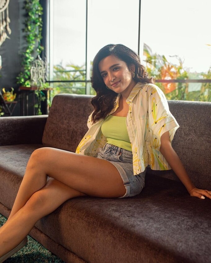 Shirley Setia New Photos Collection