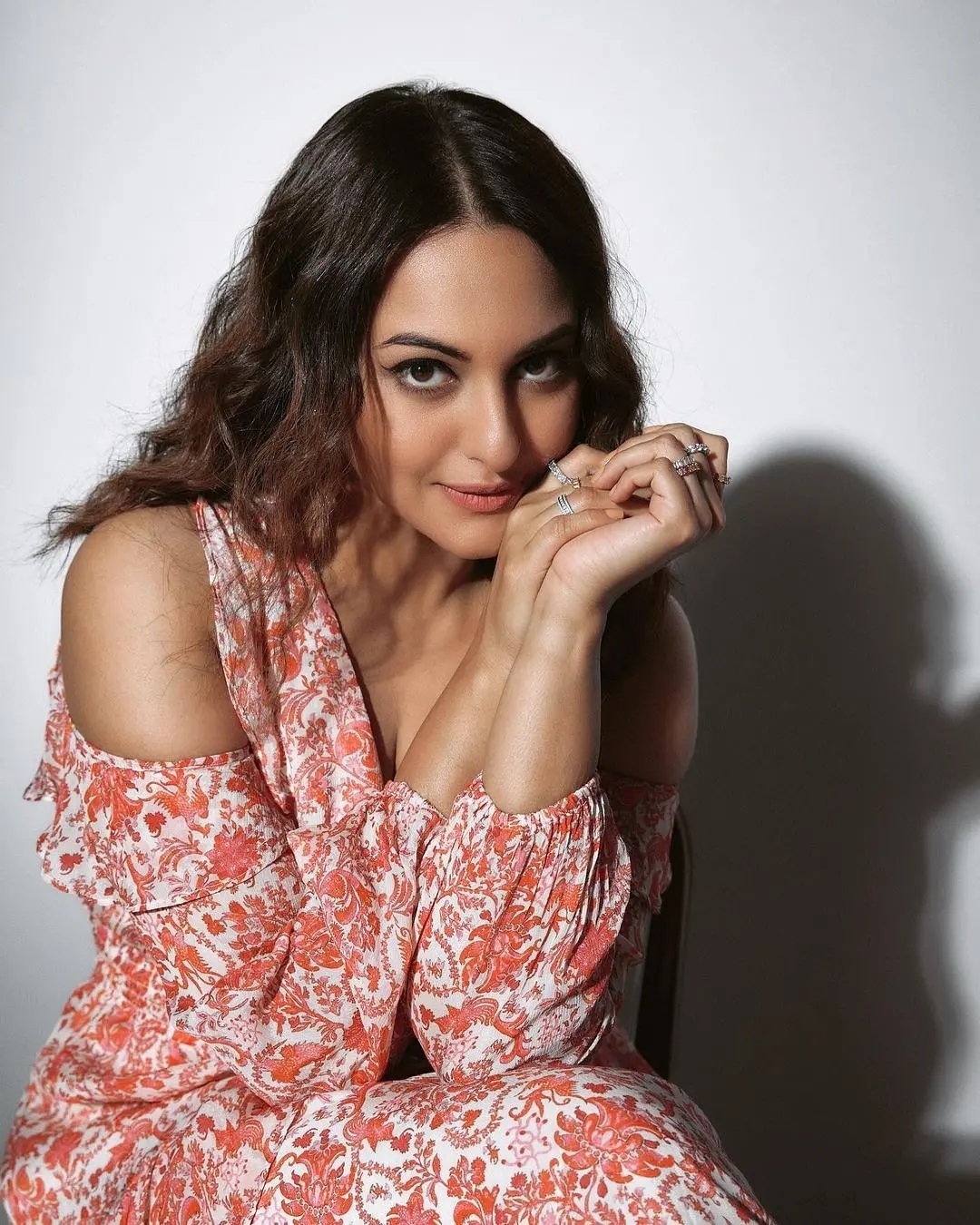 Sonakshi Sinha New And Stylish Images