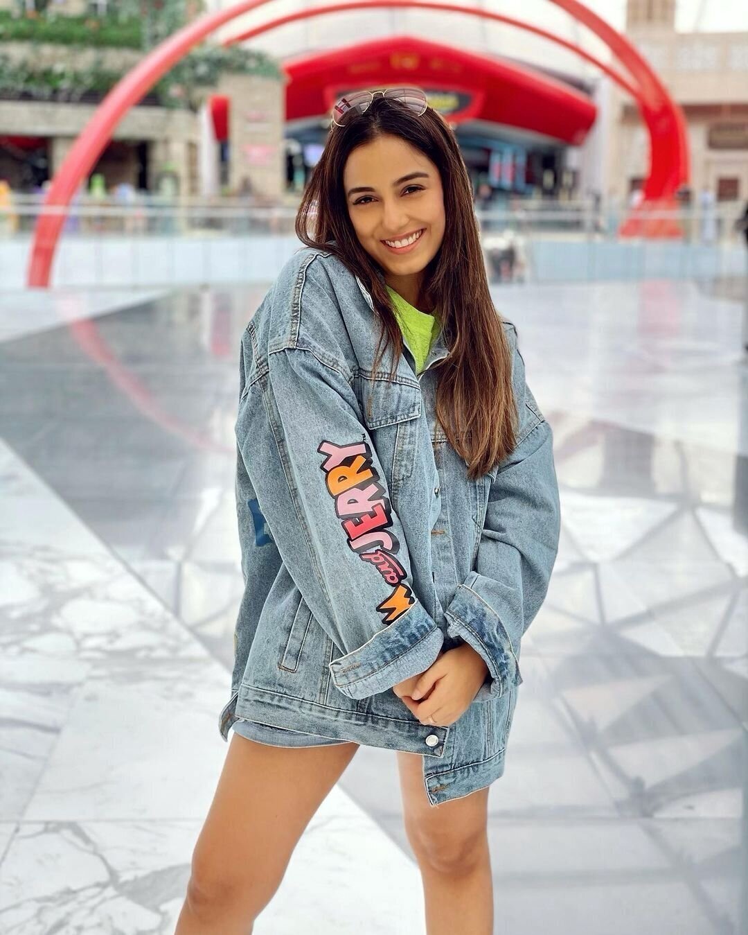 Srishty Rode Amazing Looks Photos