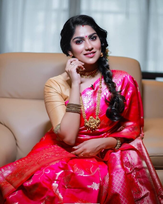 Swasika Vijay Stunning Photos