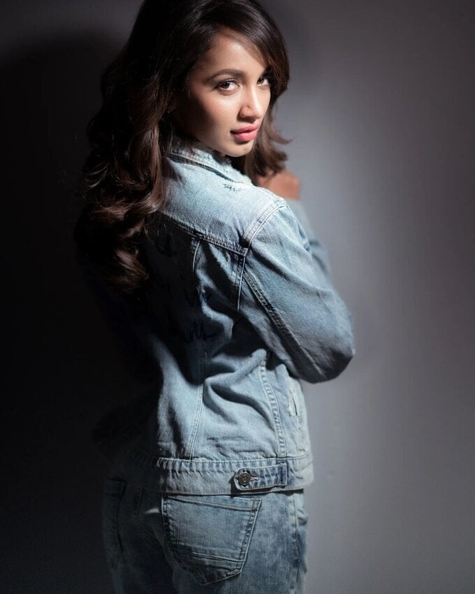 Tejaswi Madivada Latest Photos Collection