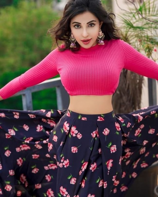 parvatii nair latest Photos