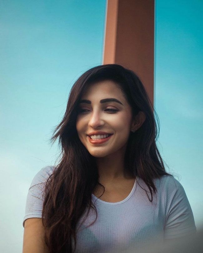 parvatii nair latest Photos