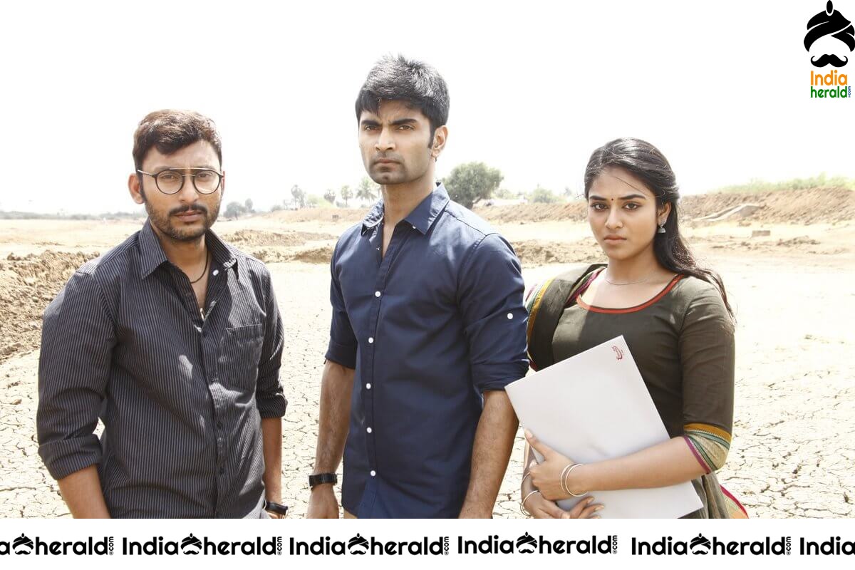 Actor Atharvaa Murali Looking Handsome and Dashing in these Stills Set 2