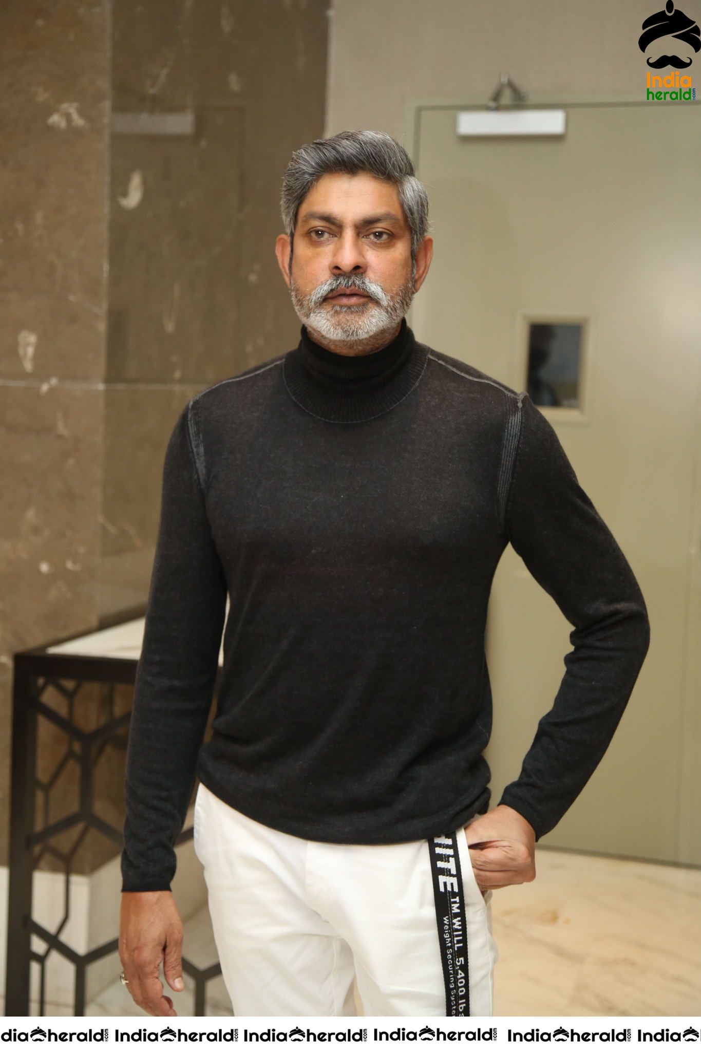 Actor Jagapathi Babu looking stylish with white beard Set 1