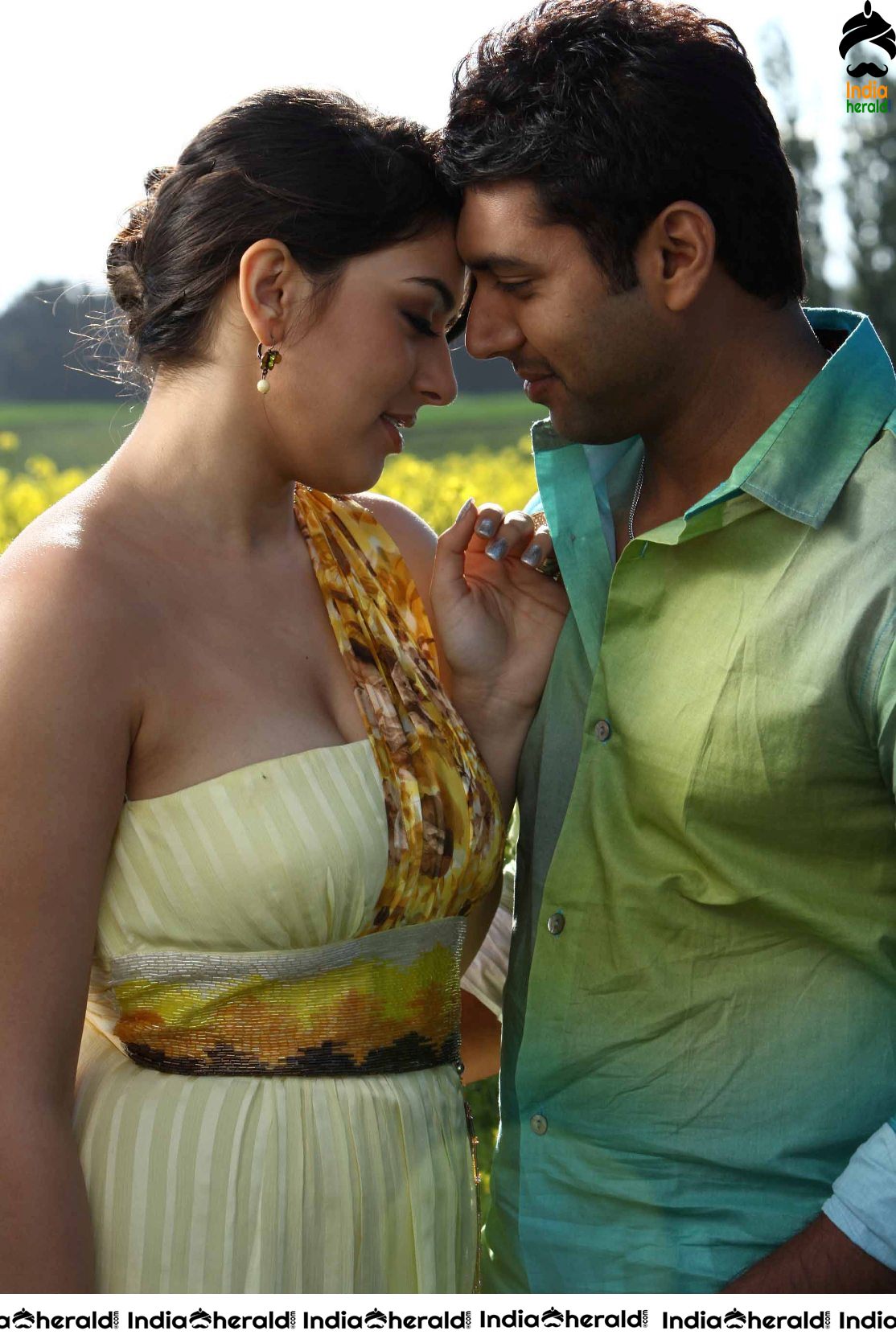 Actor Jayam Ravi Rare Photos with Hansika from Engeyum Kaadal