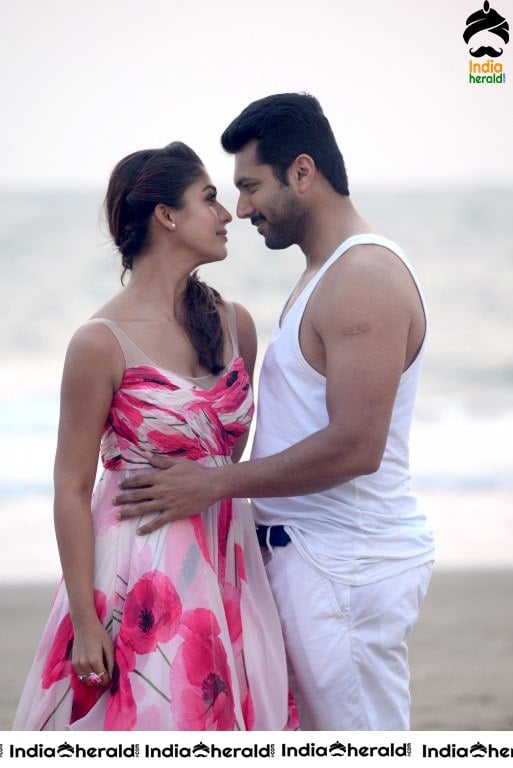 Actor Jayam Ravi Unseen Smooching Hot Photos with Nayanthara by Beach Side Set 1