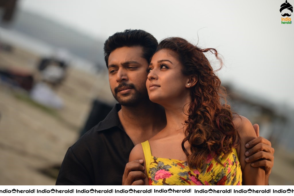 Actor Jayam Ravi Unseen Smooching Hot Photos with Nayanthara by Beach Side Set 3