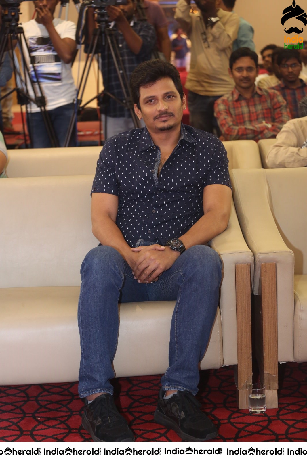 Actor Jiiva Latest Stills from Stalin Andarivaadu movie interview Set 1