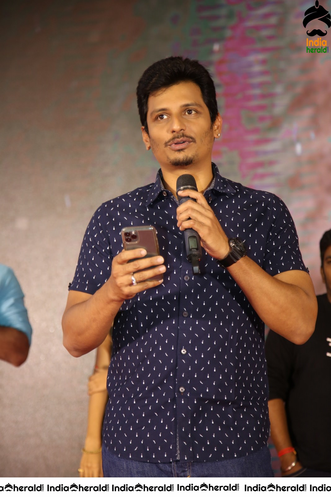 Actor Jiiva Latest Stills from Stalin Andarivaadu movie interview Set 2