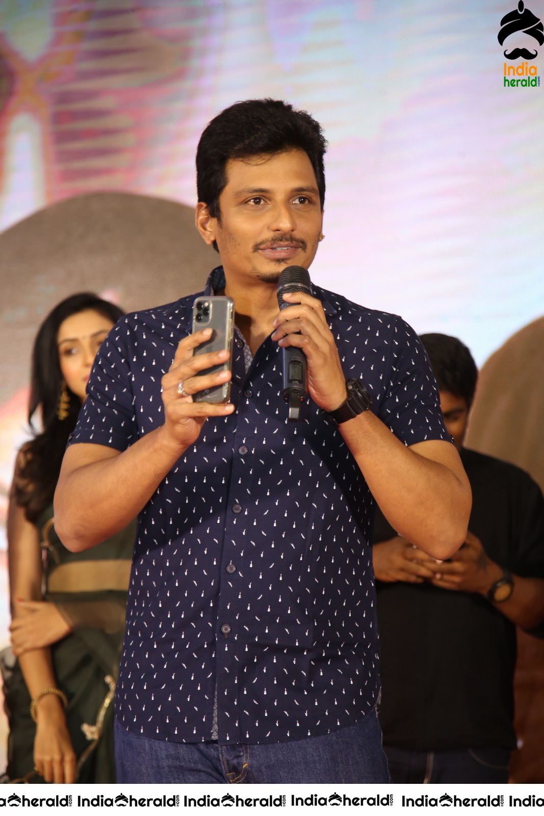 Actor Jiiva Latest Stills from Stalin Andarivaadu movie interview Set 2