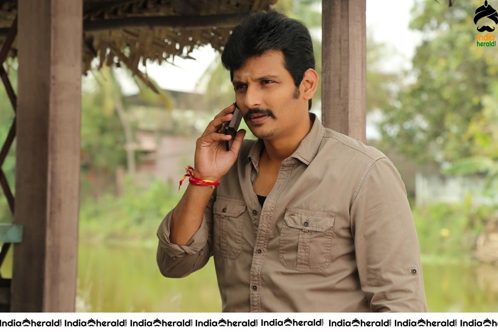 Actor Jiiva Latest Stills from the movie Seeru Set 2