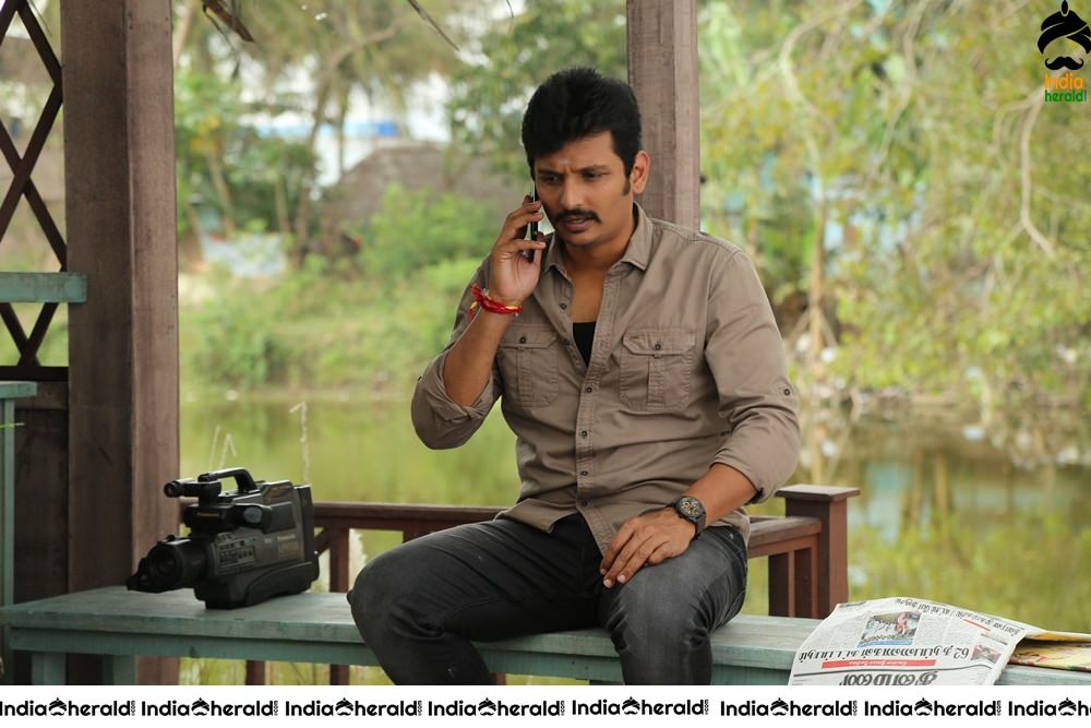 Actor Jiiva Latest Stills from the movie Seeru Set 2