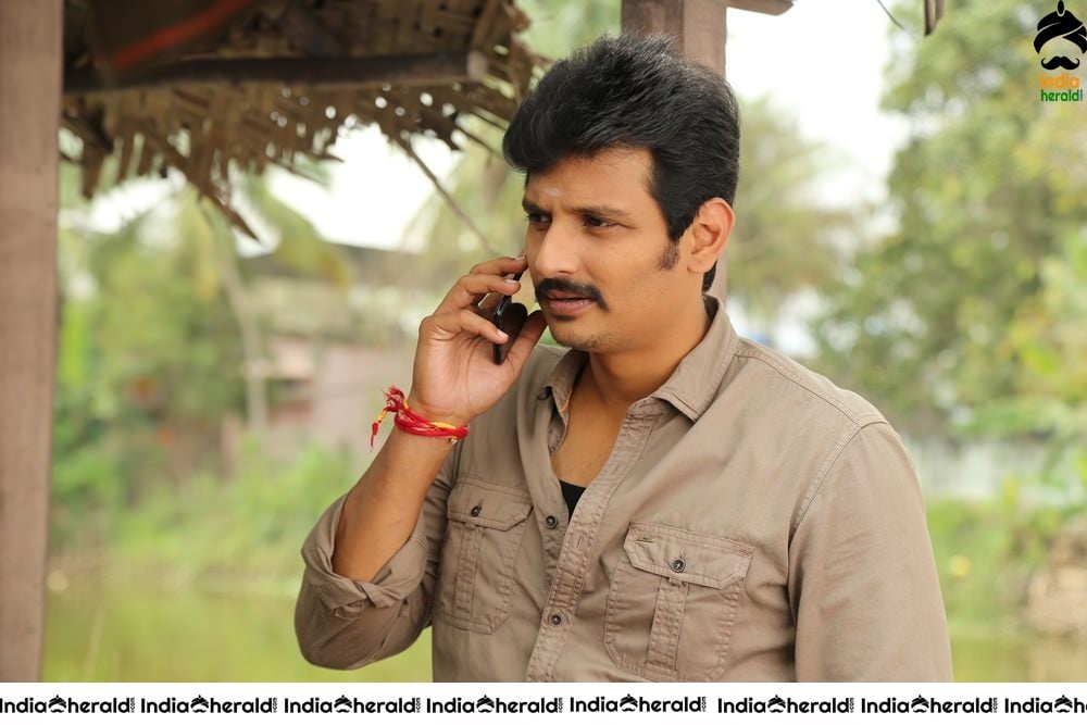 Actor Jiiva Latest Stills from the movie Seeru Set 2