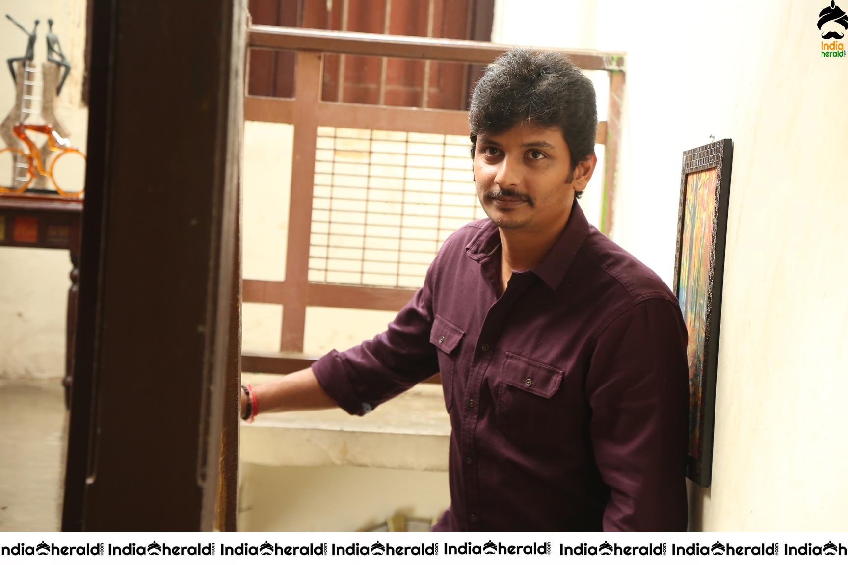 Actor Jiiva Photos from his recent Tamil release Set 2