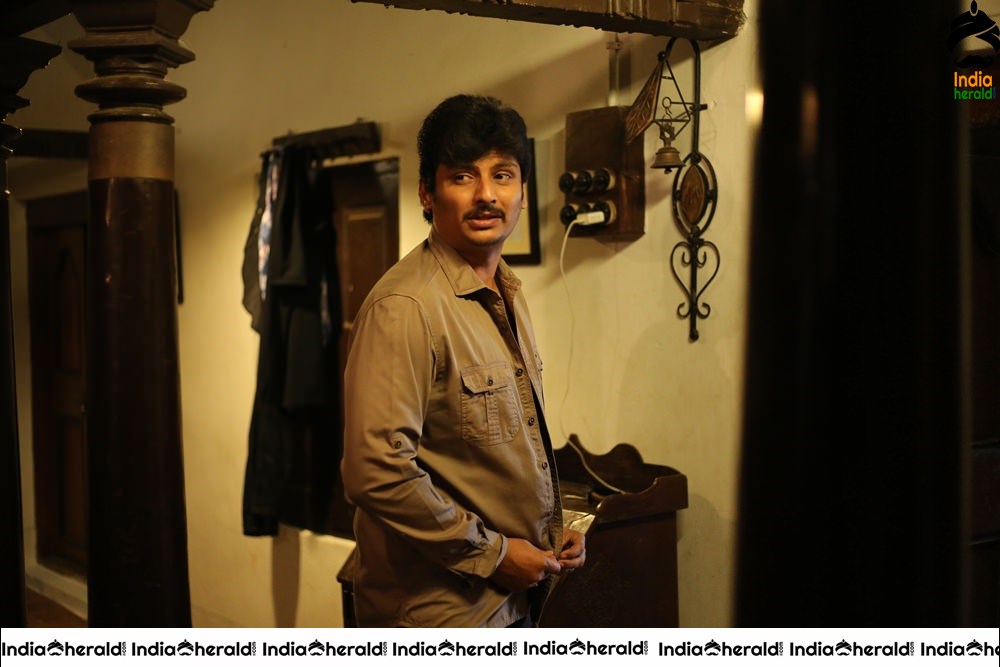 Actor Jiiva Photos from Seeru Tamil movie Set 2