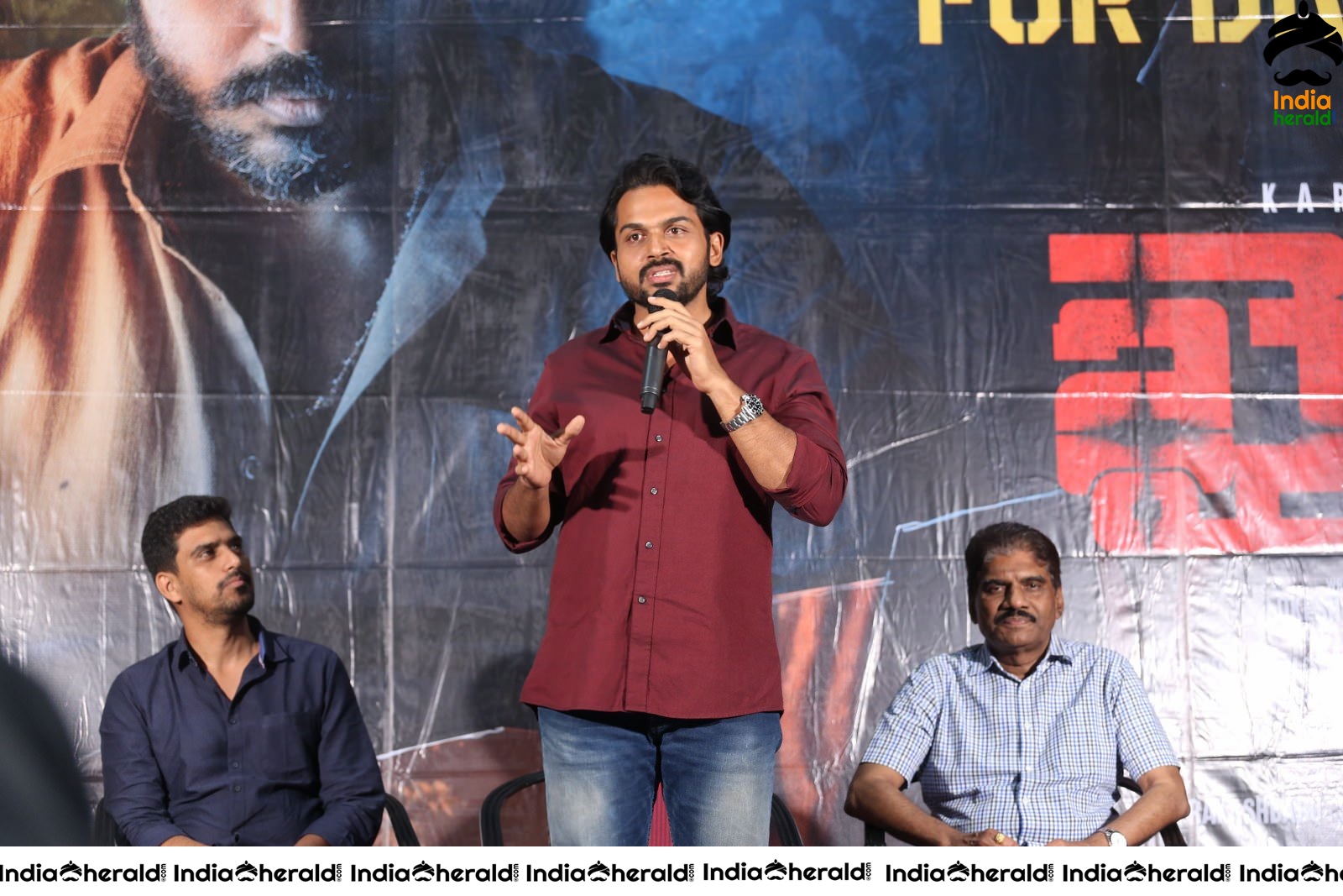 Actor Karthi Latest Stills from Khaidhi Success Meet Set 1