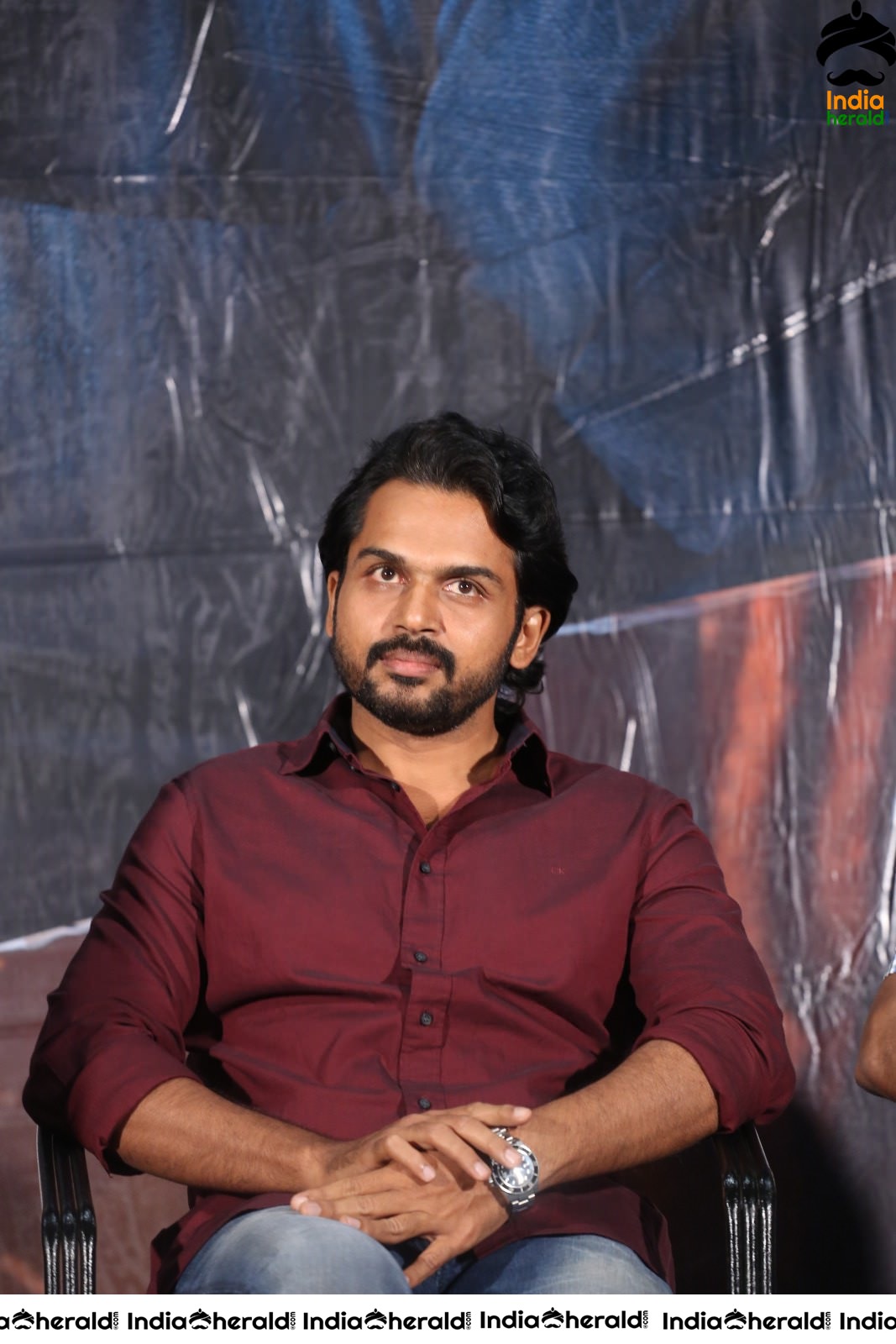 Actor Karthi Latest Stills from Khaidhi Success Meet Set 1