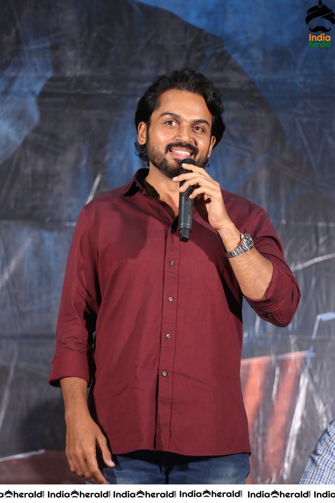 Actor Karthi Latest Stills from Khaidhi Success Meet Set 2