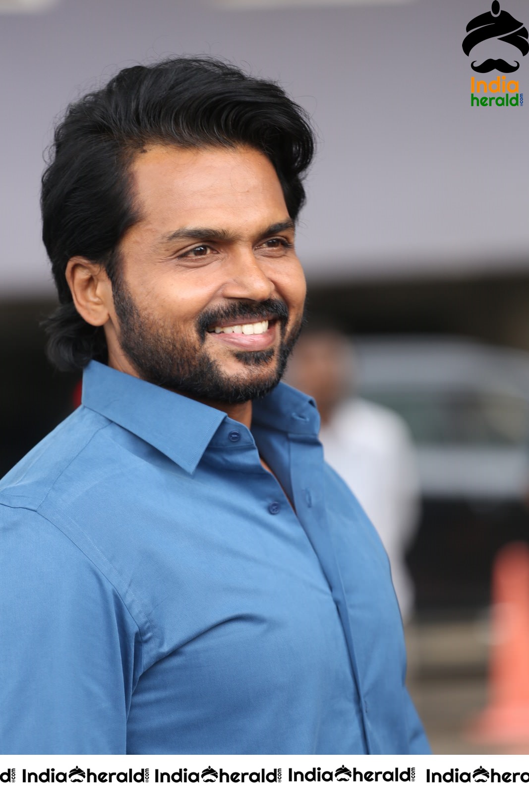 Karthi Turns Gold for Young Directors