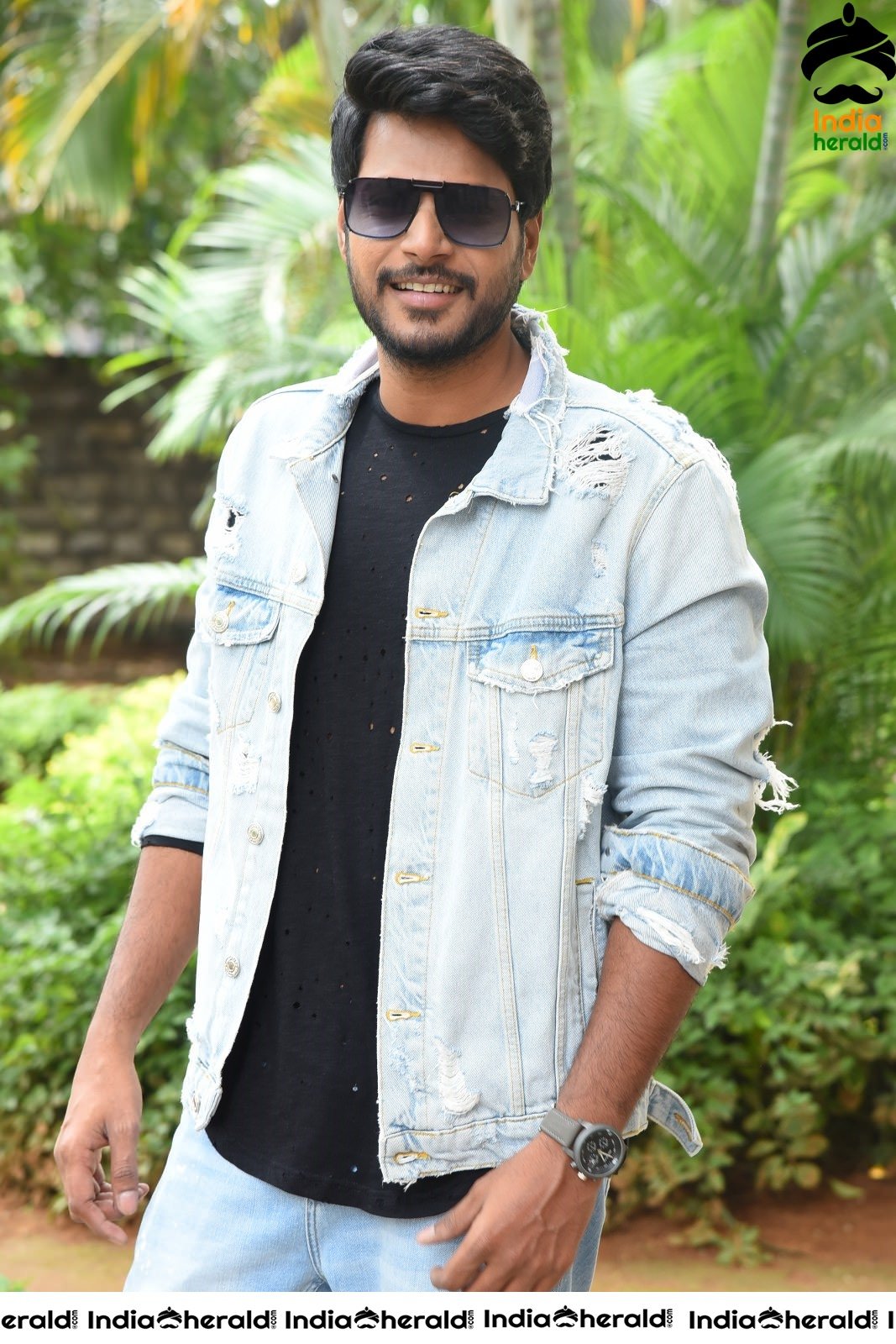 Actor Sundeep Kishan Looking Handsome in Latest Photoshoot Set 4