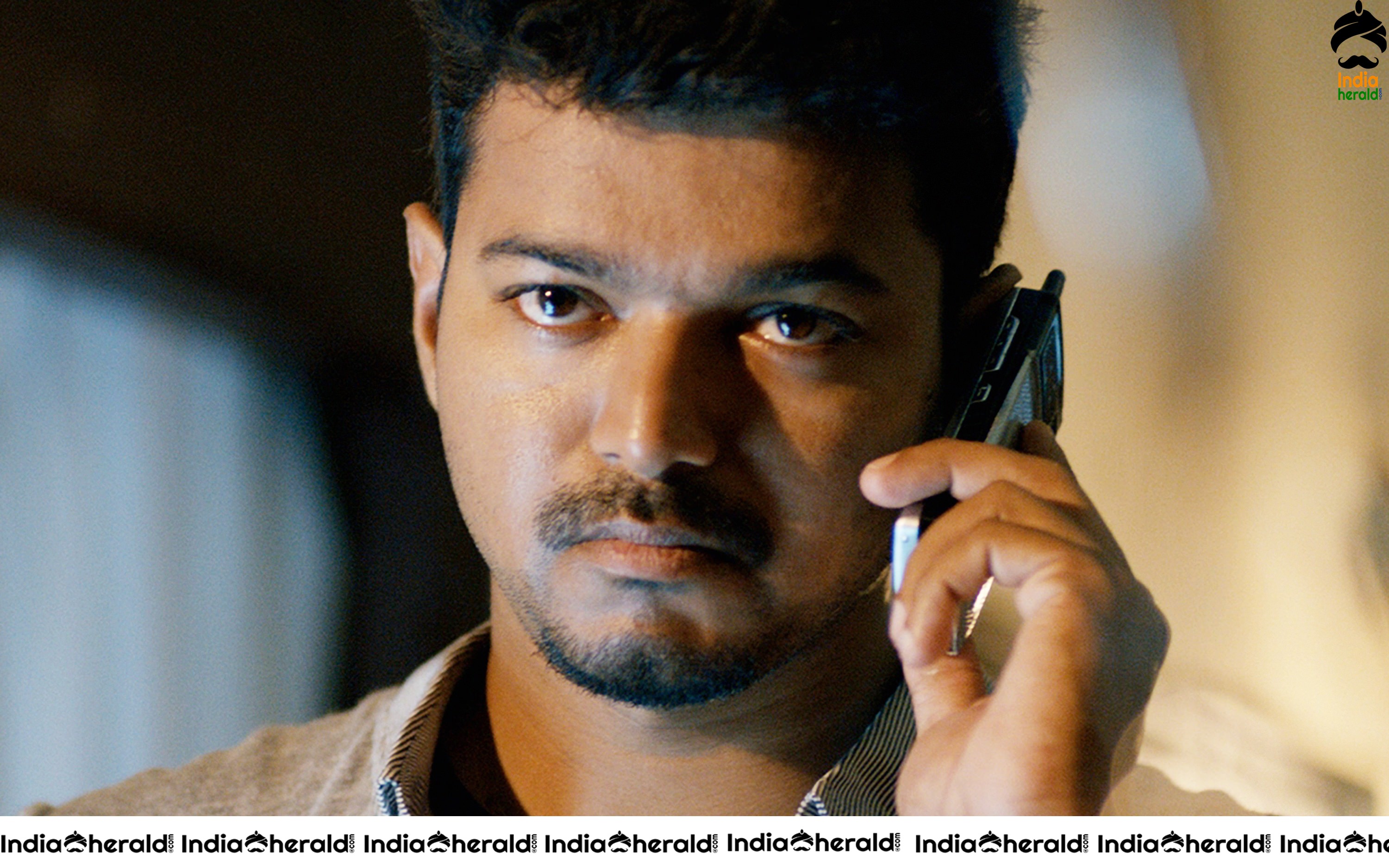 Actor Vijay Rare and Unseen HD Stills from Thuppakki Set 3