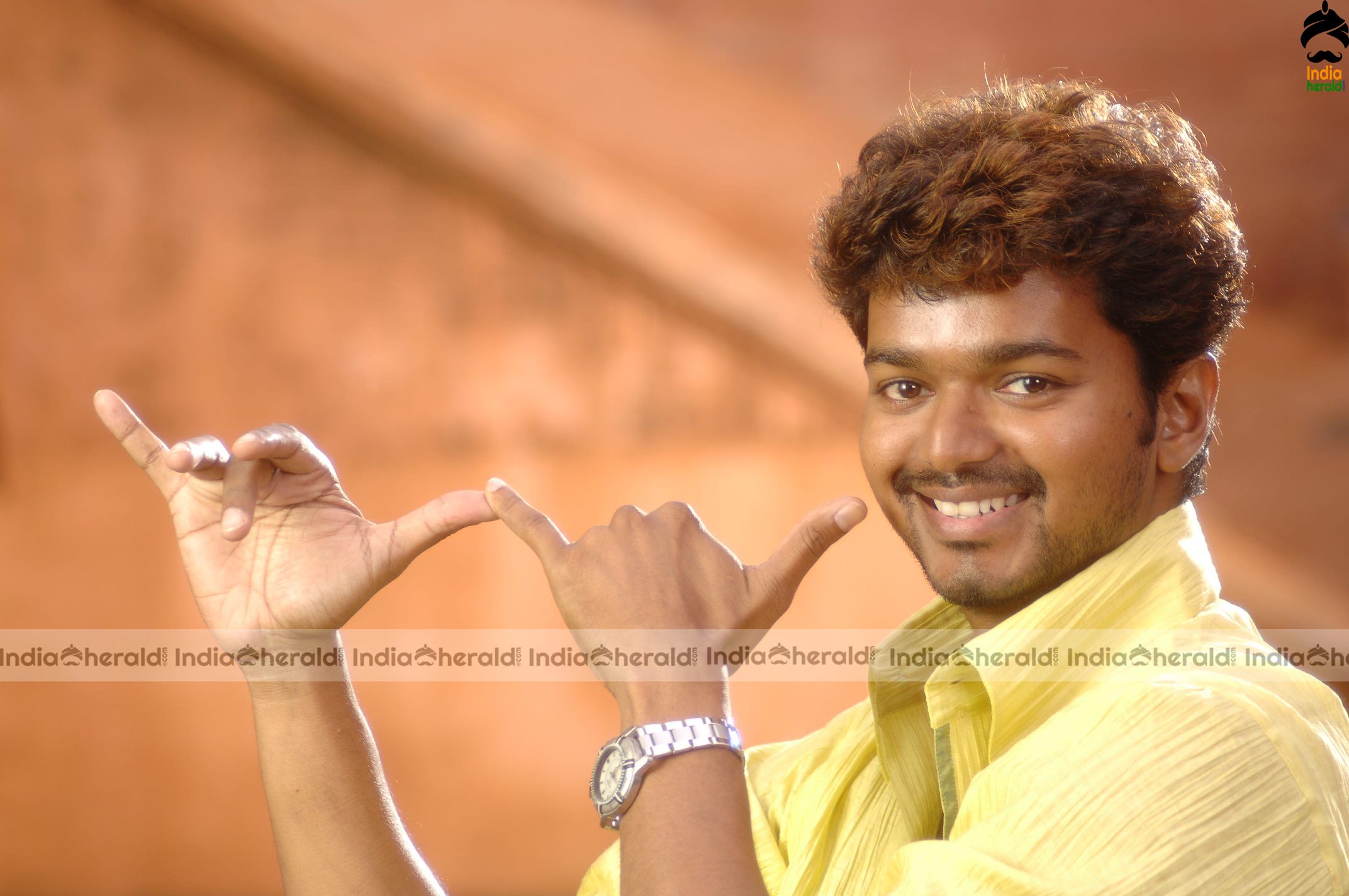 Actor Vijay Rare Photos with Hot Trisha from 2006 movie Aathi Set 5