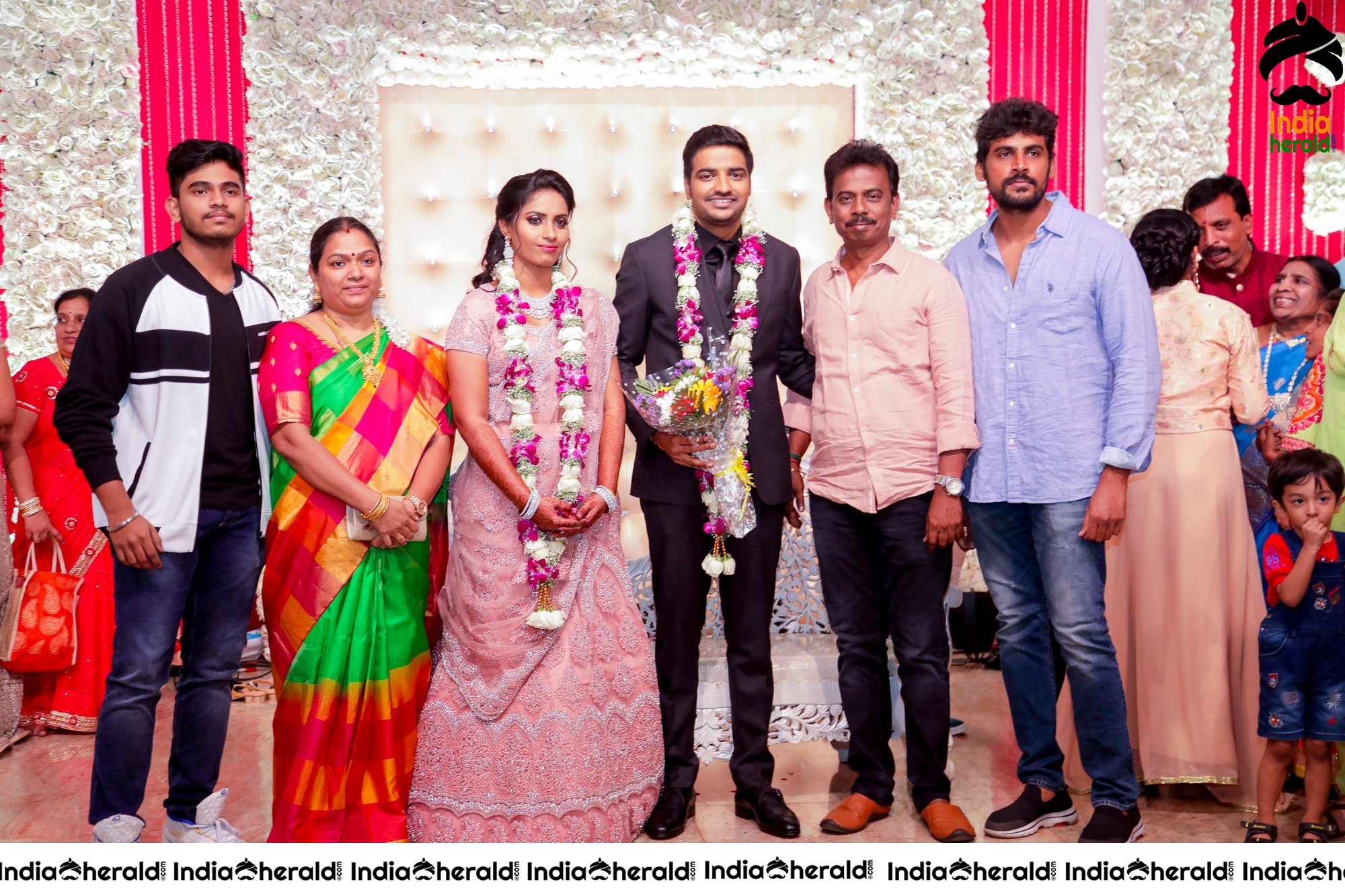 Famous Comedy Actor Sathish and Sindhu Wedding Stills Set 6