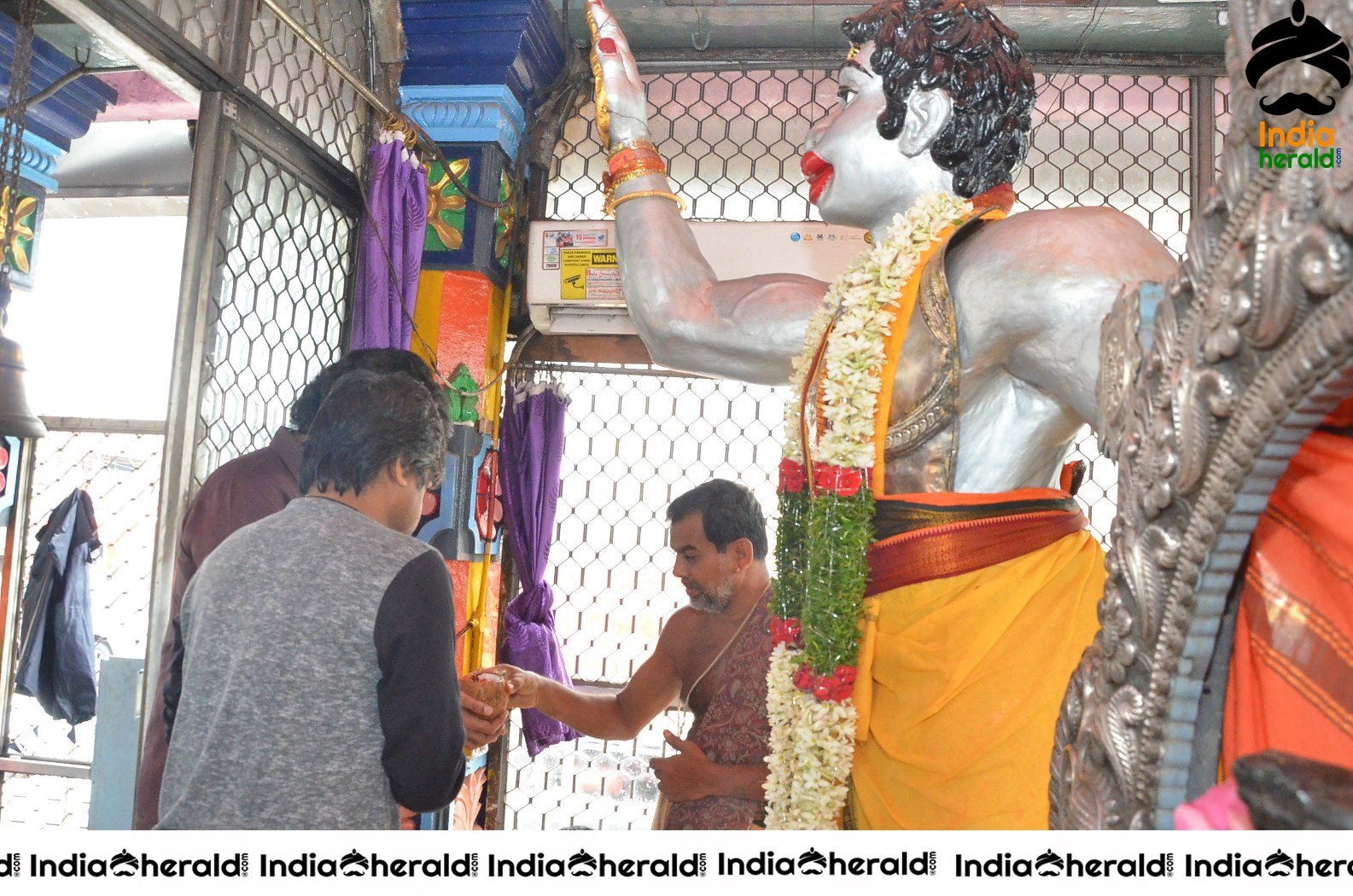 Gaddalakonda Ganesh At Hanuman Junction Set 2