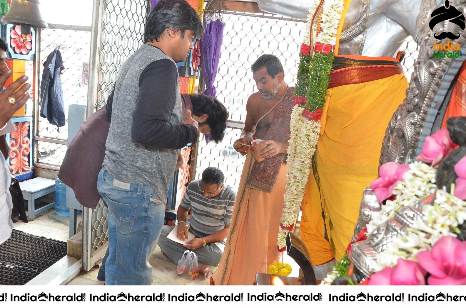 Gaddalakonda Ganesh At Hanuman Junction Set 2