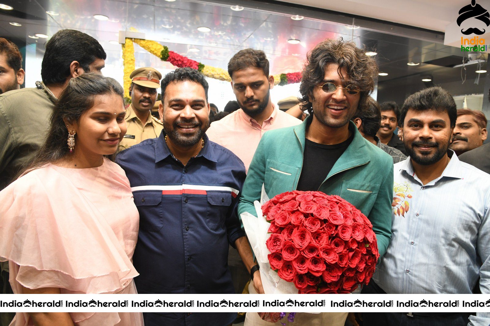 Vijay Devarakonda Launch KLM Shopping Mall Set 1