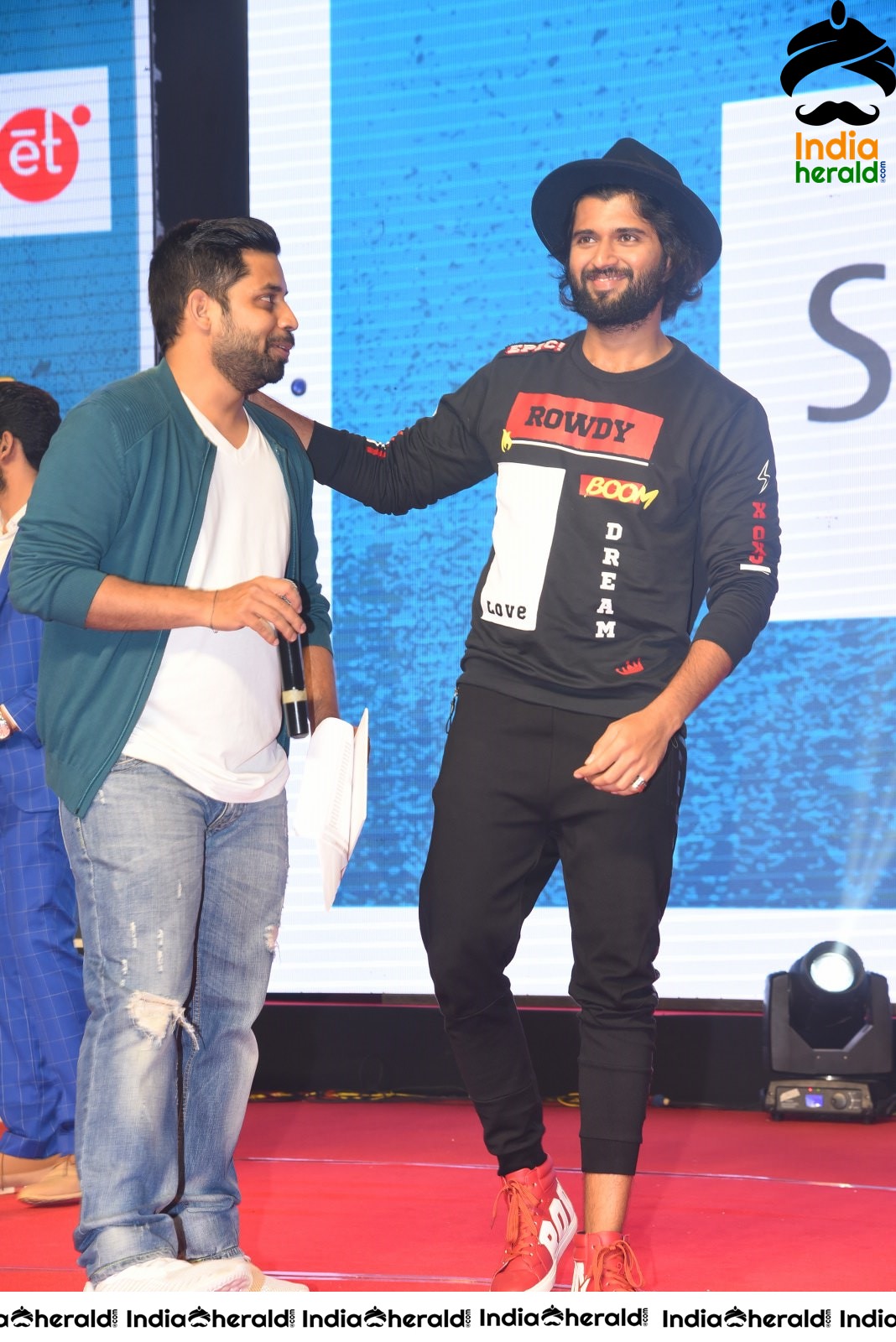 Vijay Deverakonda Gifts Passes to Fans and Takes Photos Set 1