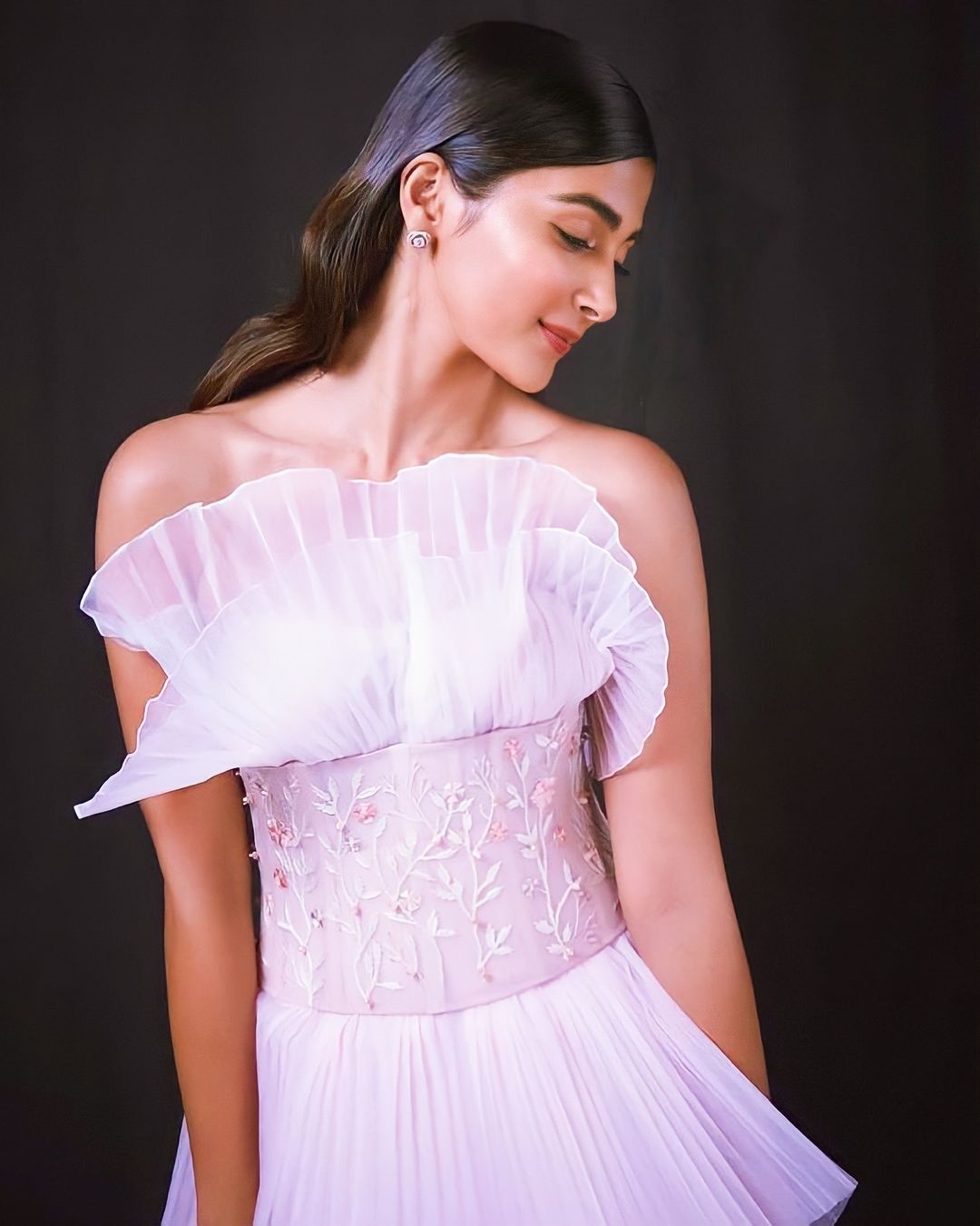 Poojahegde latest Hot Photos