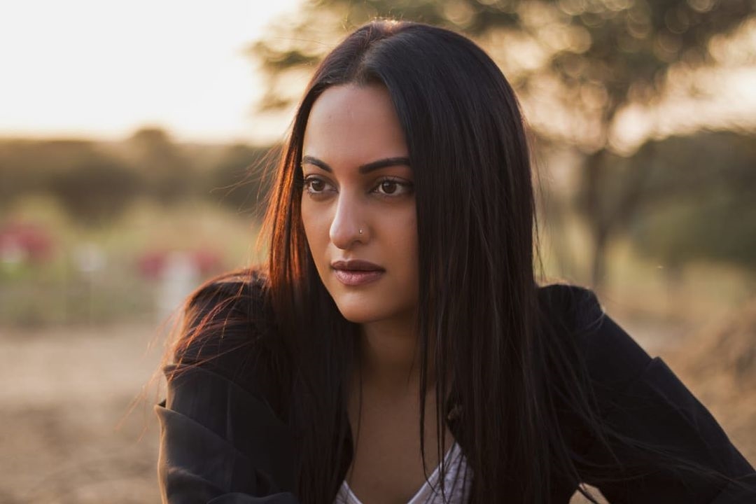 Sonakshi Sinha New Latest Photos