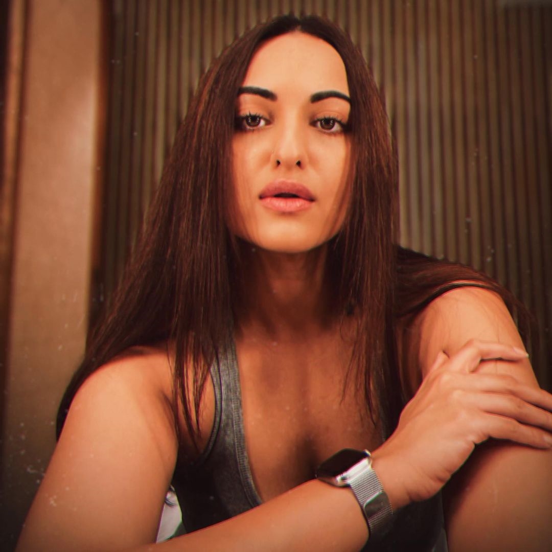 Sonakshi Sinha New Latest Photos