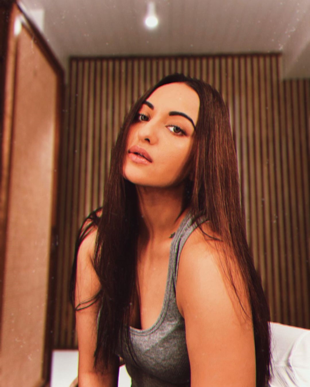 Sonakshi Sinha New Latest Photos