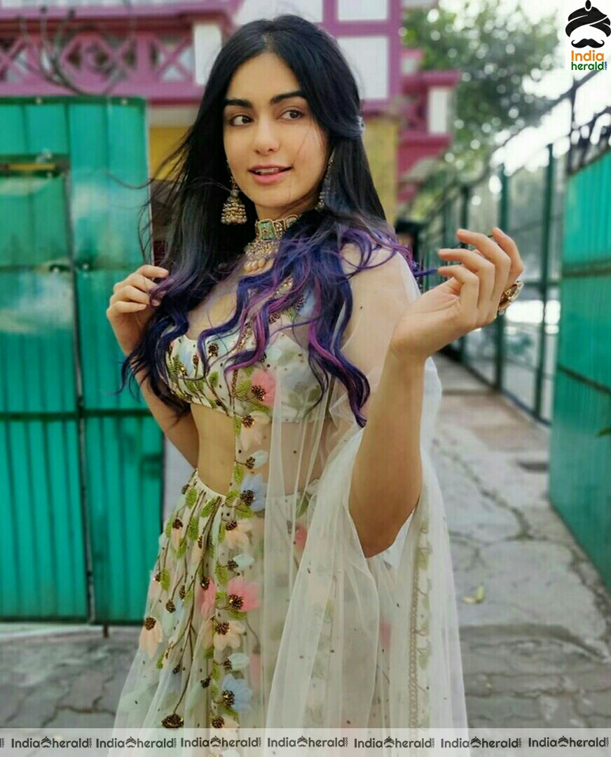 Adah Sharma exposes her cleavage and brings our inner lustf