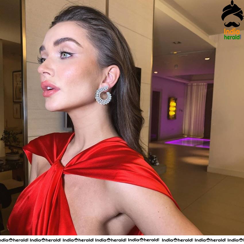 Amy Jackson Latest Photos with her Baby Set 2