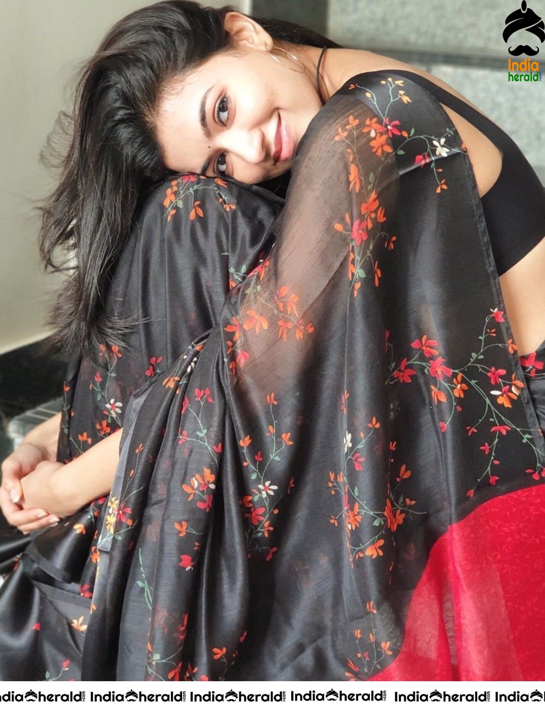 Anju Kurian Hot Saree Photos Collection