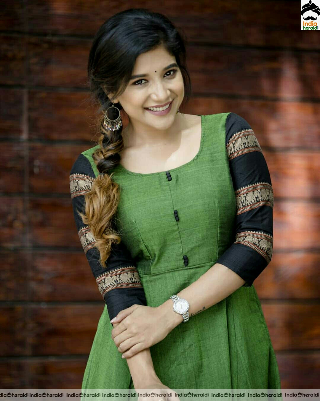 Bigg Boss Babe Sakshi Agarwal Cute Green Chudi Stills