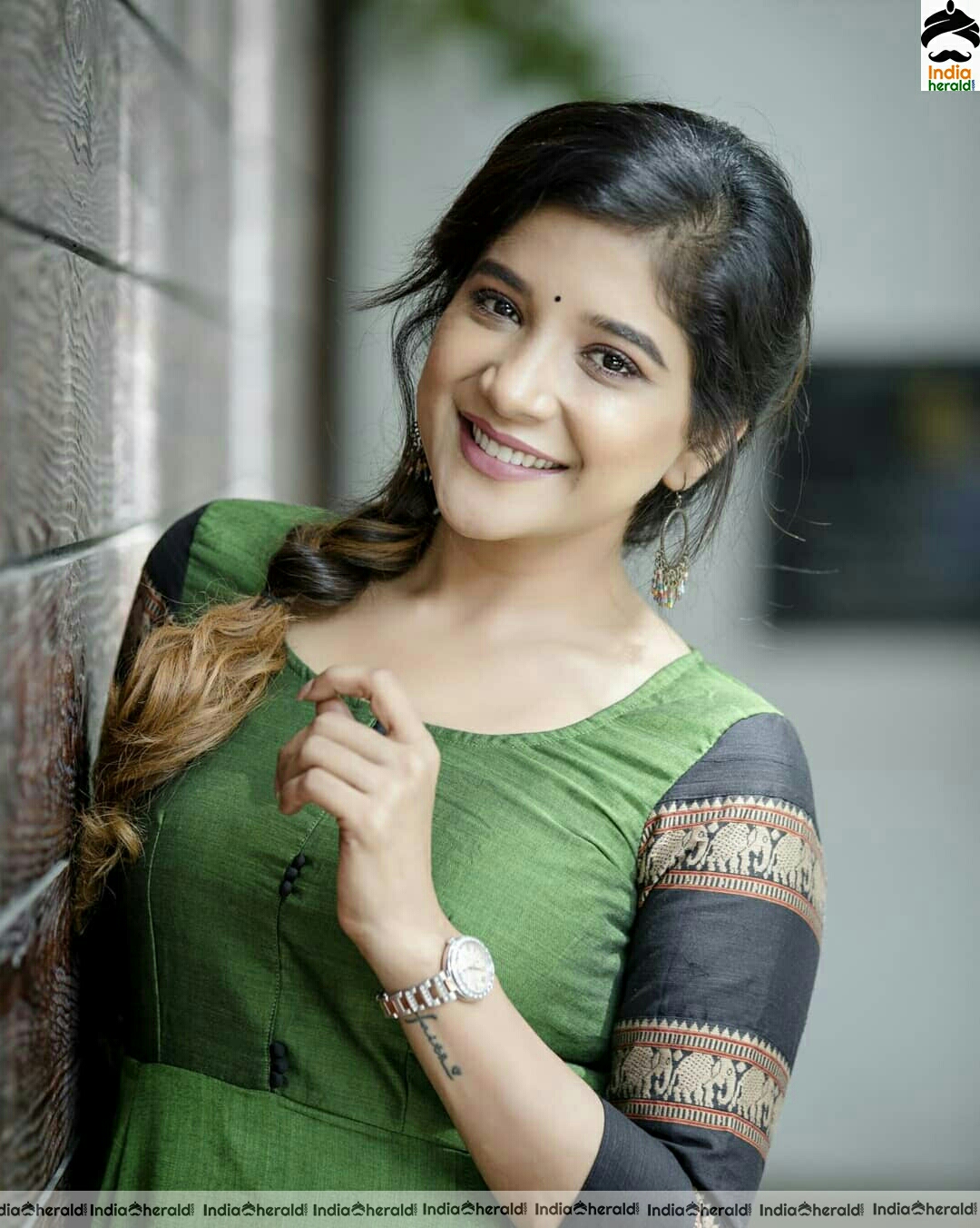 Bigg Boss Babe Sakshi Agarwal Cute Green Chudi Stills