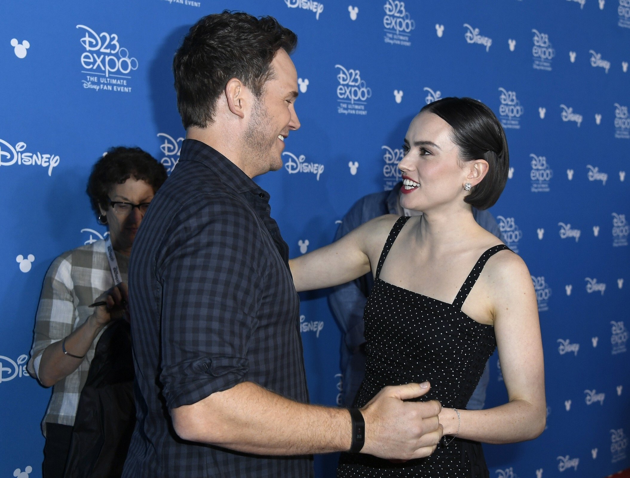 Daisy Ridley At D23 Disney Expo Legents Event Set 1